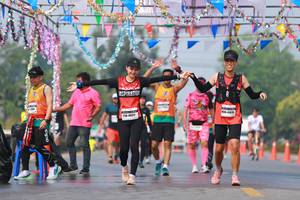 BIB: 4610, 431
                            <button type="button" onclick="openModal(9915312)" class="btn btn-primary btn-sm float-right btn-popup" data-toggle="modal" data-target=".modal-high-quality">
                        <i class="fas fa-shopping-cart"></i> Add to Cart
                    </button>
                                            <button type="button" onclick="isThisMe(9915312, true)" class="btn btn-success btn-sm float-right btn-popup btn-isme hidden" data-toggle="tooltip" data-placement="bottom" title="นี่คือรูปของคุณใช่ไหม คลิกที่นี่เพื่อเอาเข้าอัลบั้ม">
                        <i class="fas fa-plus"></i> Add to album
                    </button>
                    <button type="button" onclick="isThisMe(9915312, false)" class="btn btn-warning btn-sm float-right btn-popup btn-isnotme hidden">
                        <i class="fas fa-ban"></i> Remove from album
                    </button>